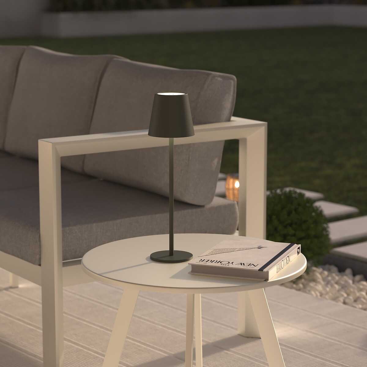 L&aacute;mpara de mesa CODY verde usb 36cm