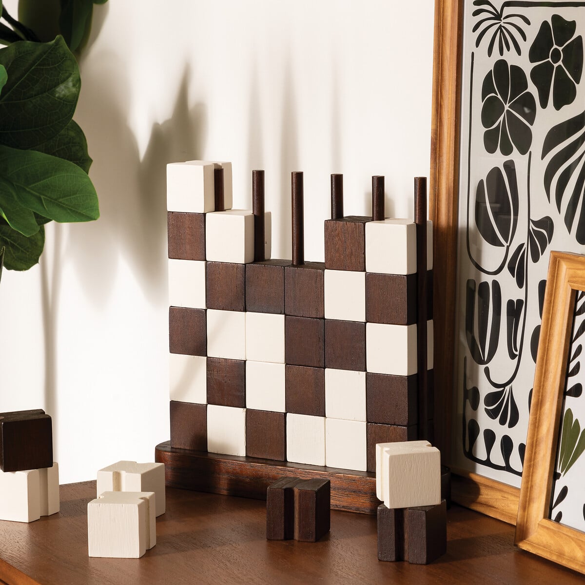 Tablero de ajedrez TWISTED de madera 27x28cm