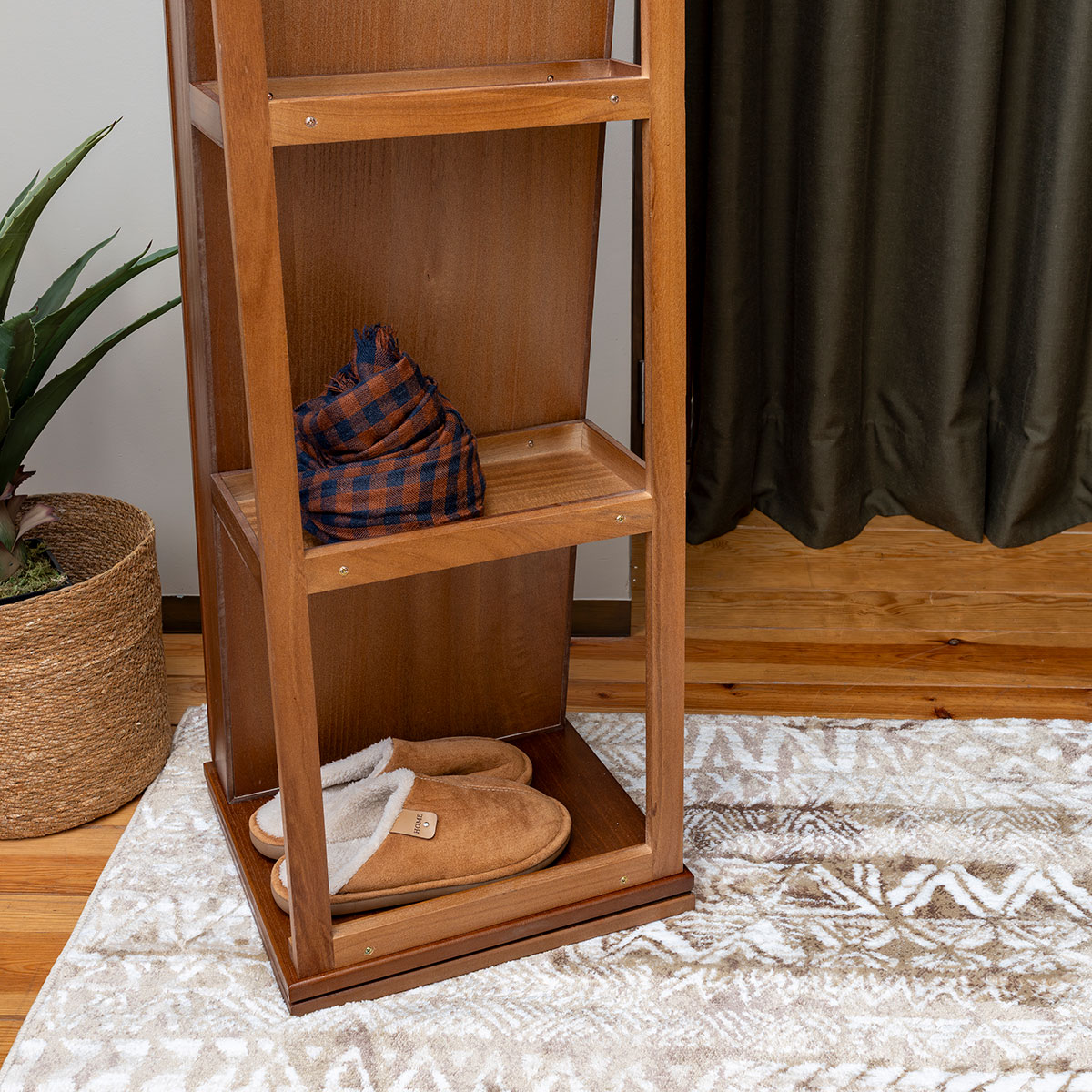 Espejo de pie VIVIA con joyero marr&oacute;n