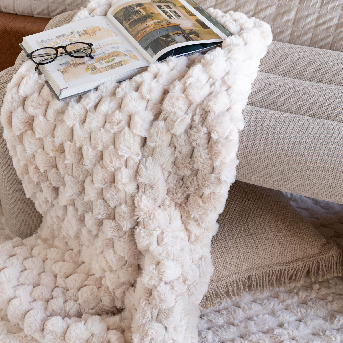 Manta de felpa beige INUIT 