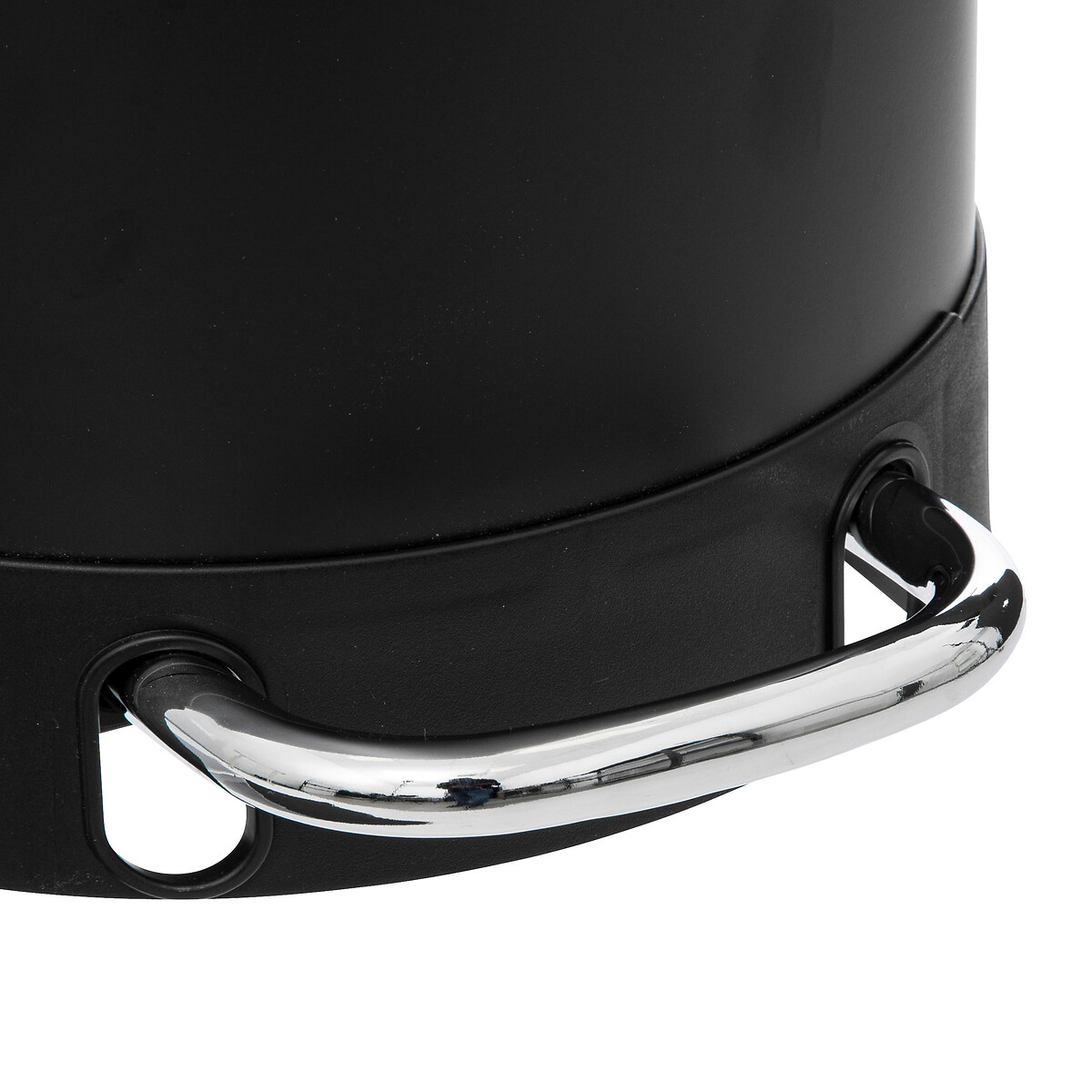 Balde Do Lixo Ariane Preto Com Pedal 30L