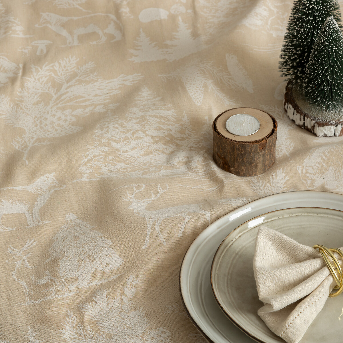 Mantel con animales 140x360cm