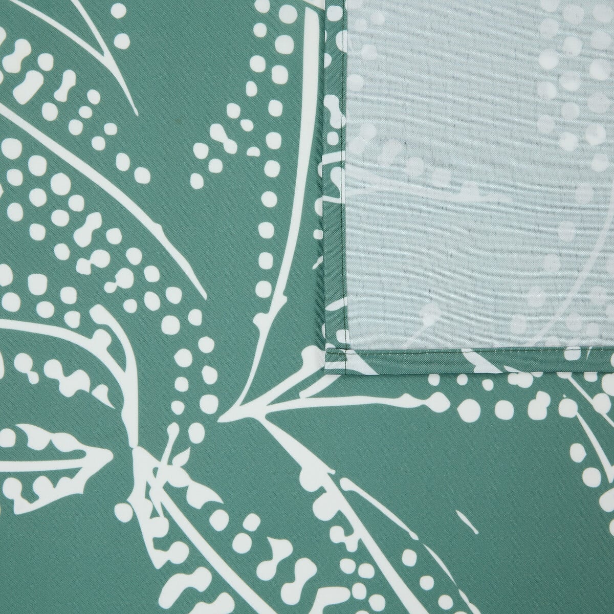 Mantel antimanchas TROPICAL 140x240cm
