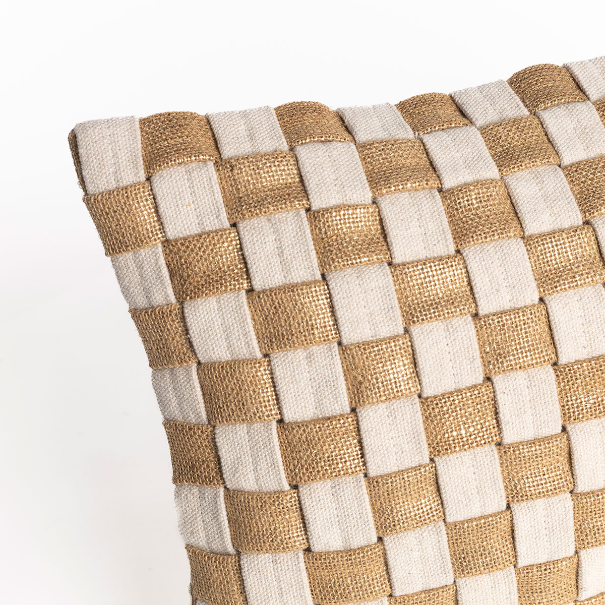 Almohada TRESOR marr&oacute;n con cuadrados 30x50cm