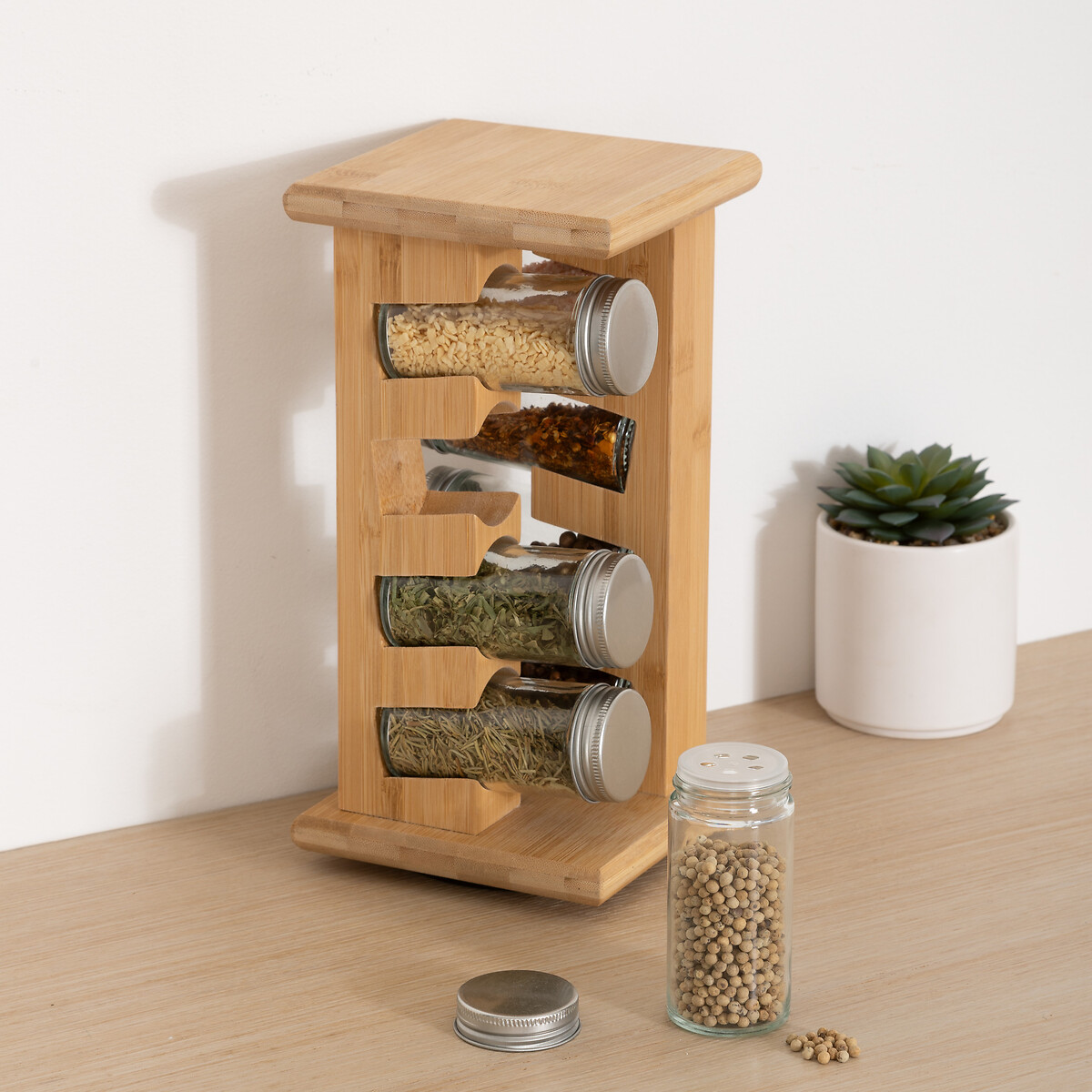 Set de 8 tarros de especias con soporte