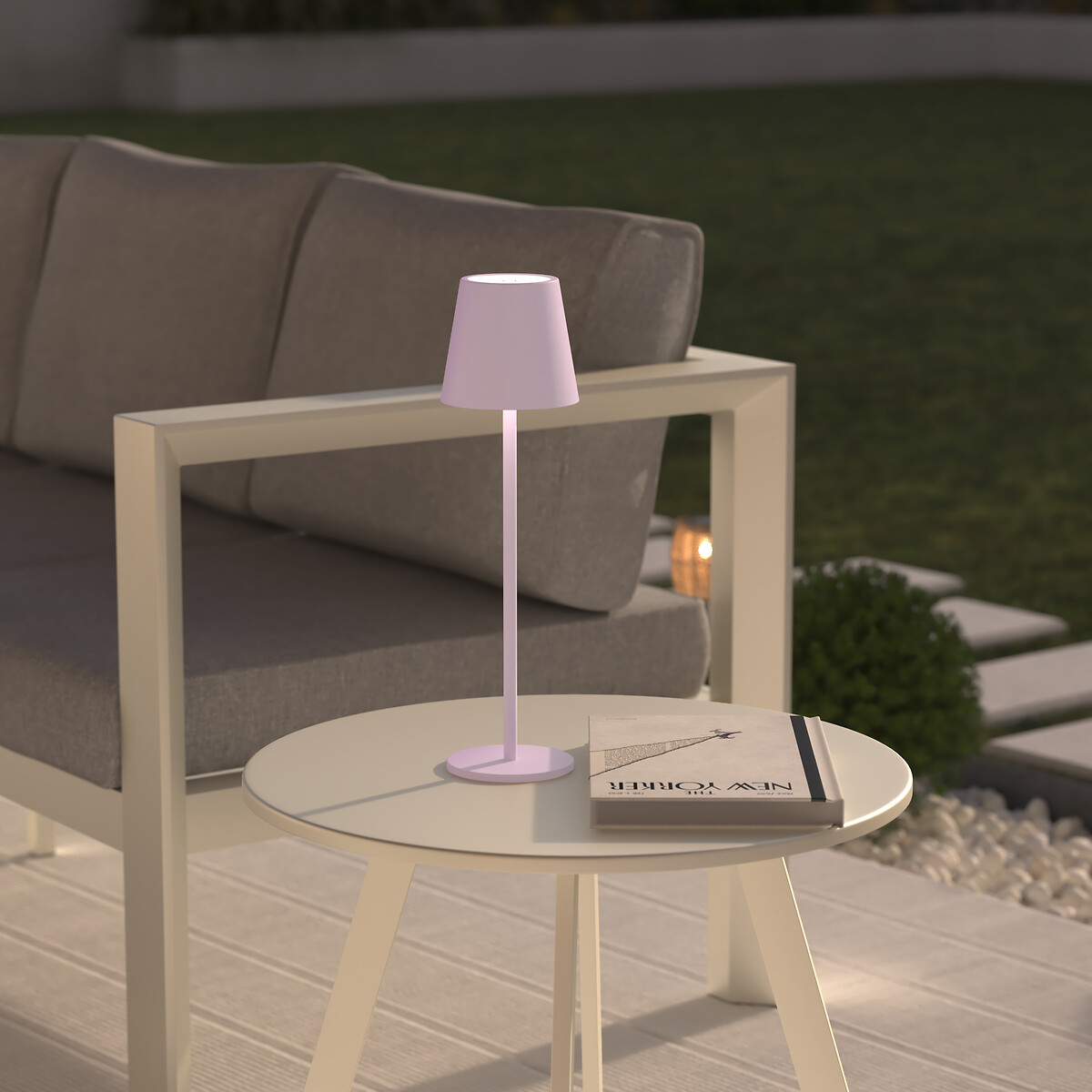 L&aacute;mpara de mesa CODY lila usb 36cm