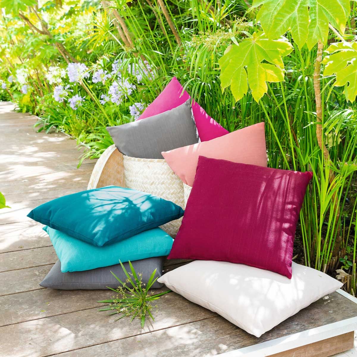 Cojín de exterior KORAI bordeaux