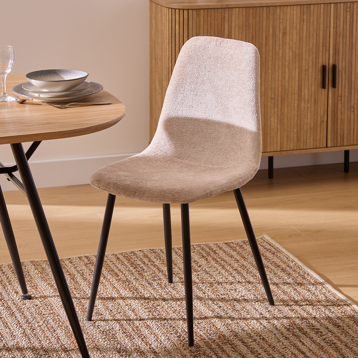 Silla TYKA de tela beige