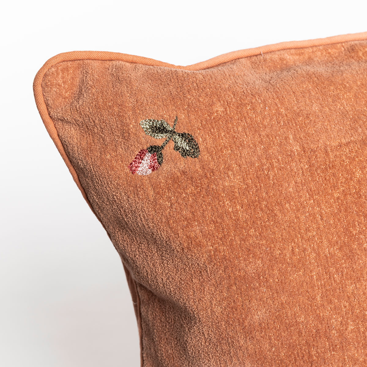 Coj&iacute;n rosa BLOOM 50x50cm