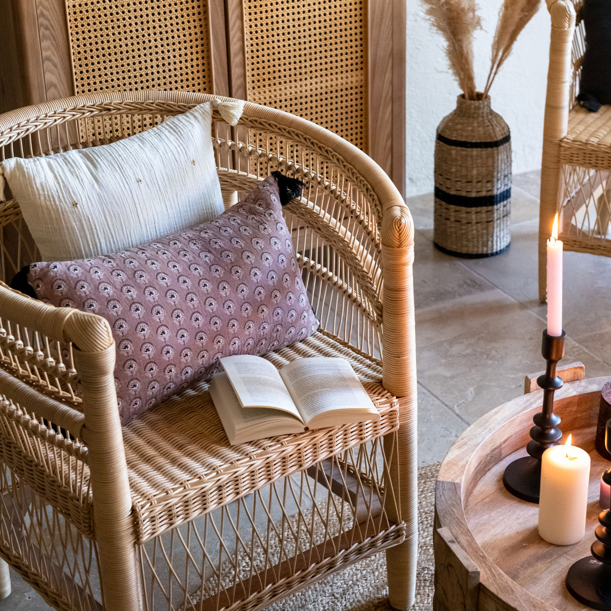 Coj&iacute;n Gaze Marfil Con Cruces 40x40Cm