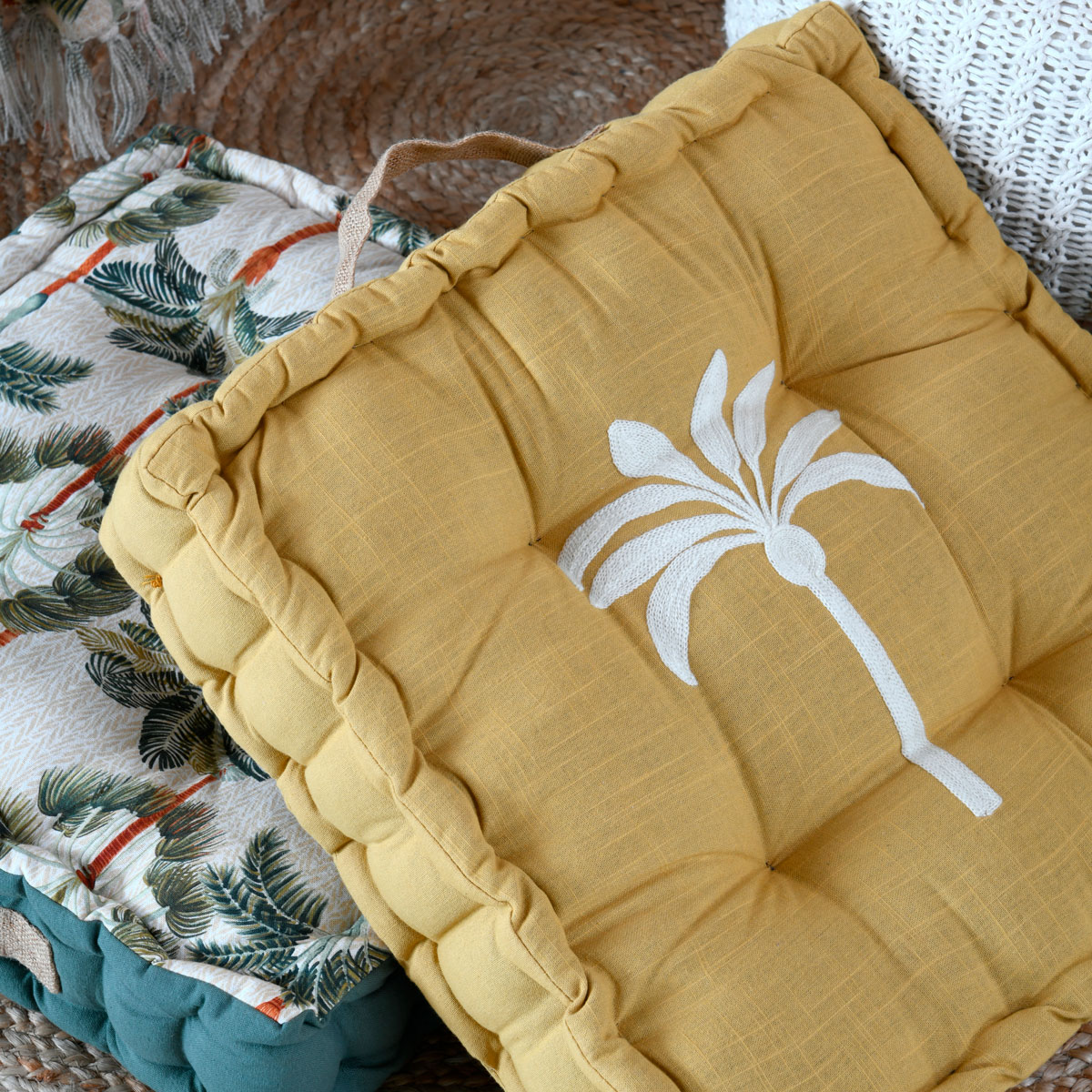 Coj&iacute;n de suelo CASABLANCA amarillo 45x45cm