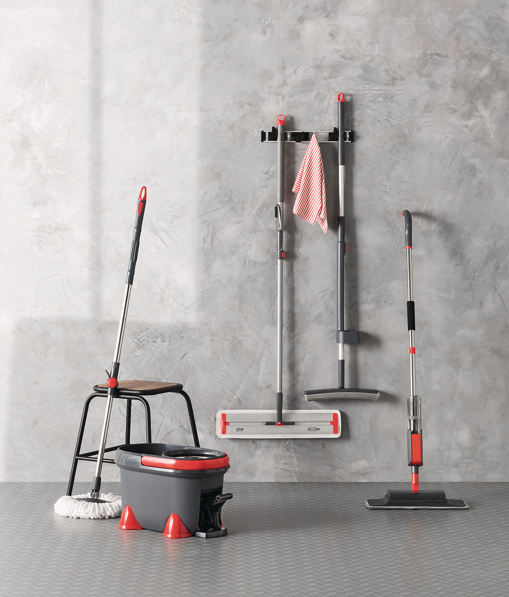 Soporte Aluminio P/3 Escobas C/4Ganchos