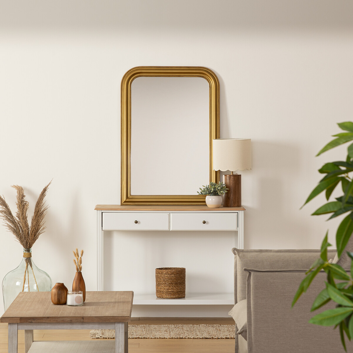 Espelho De Parede Adele Dourado Com Moldura Em Madeira