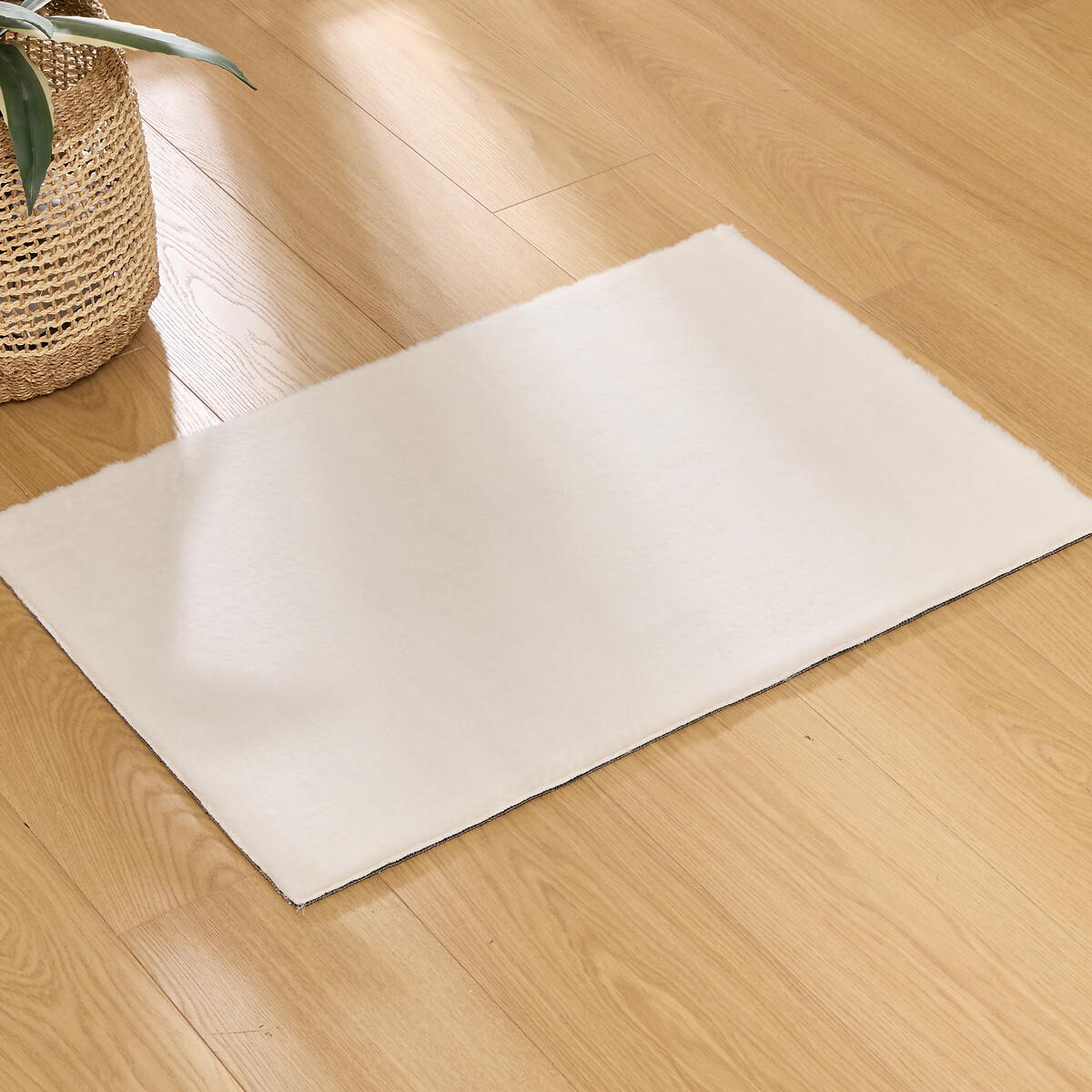 Alfombra COUKA blanca 60x90cm