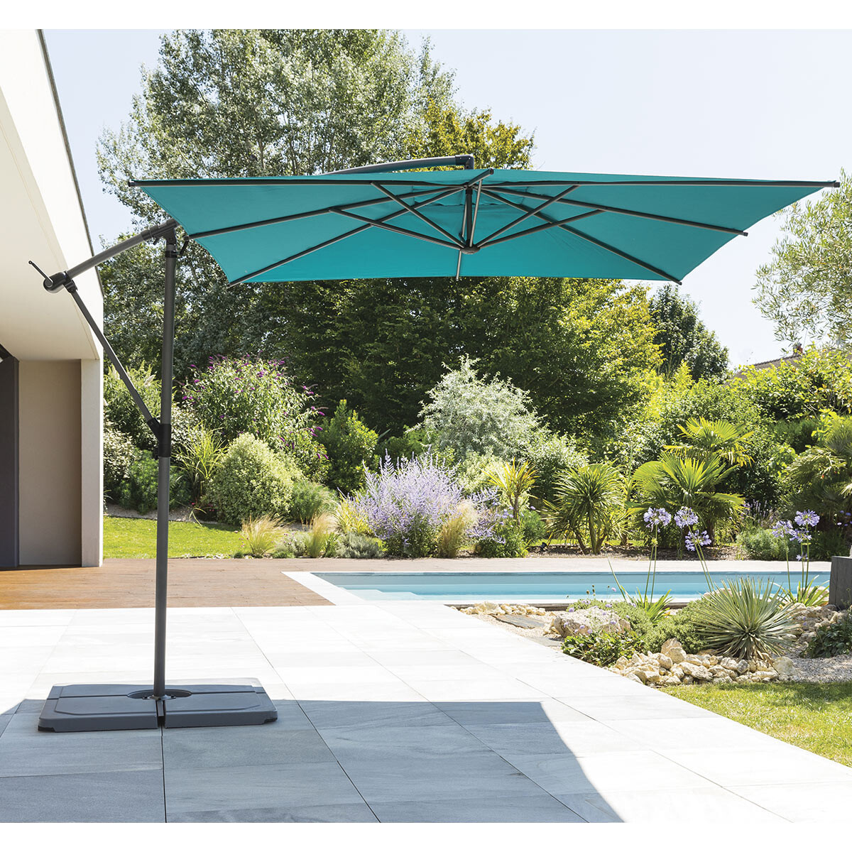 Parasol exc&eacute;ntrico MANOA azul canard 2.5x2.5m
