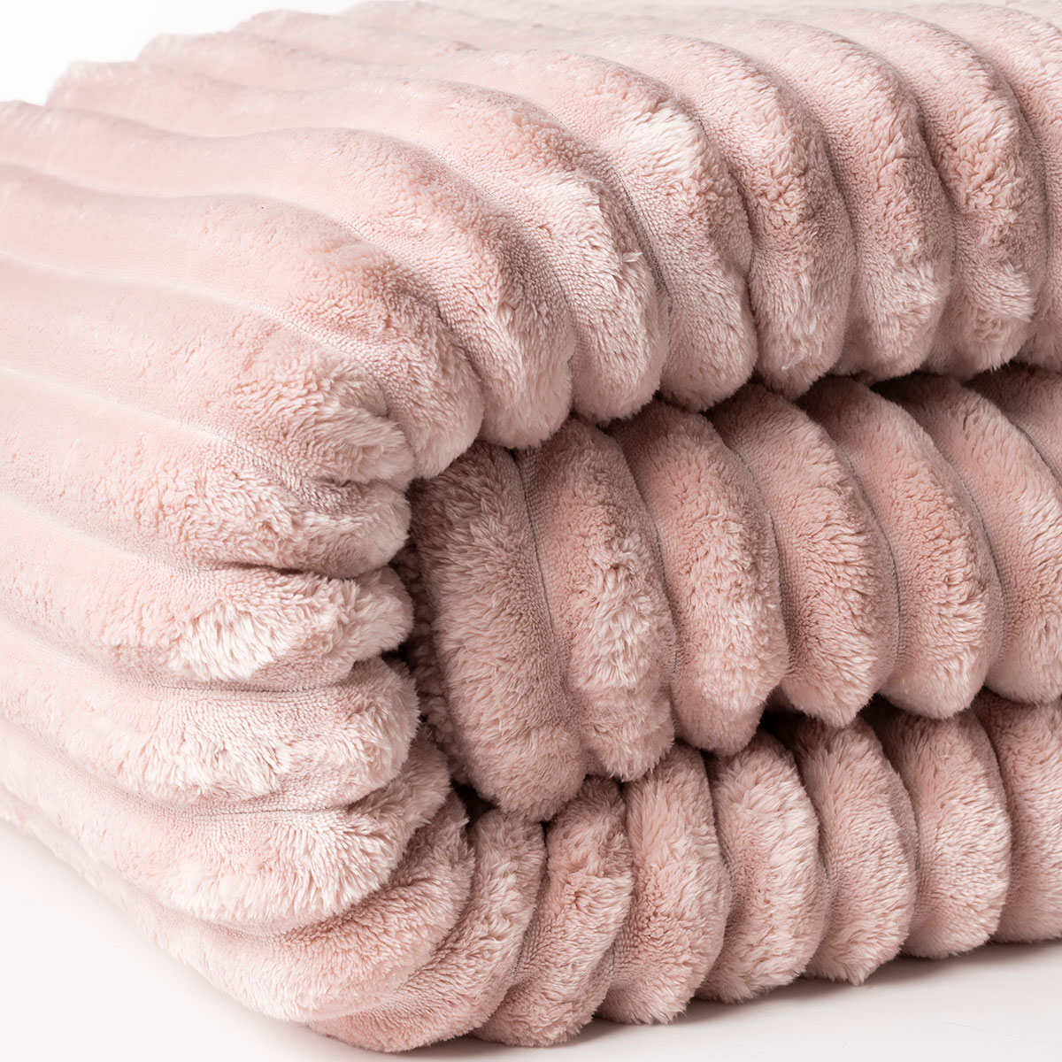 Edred&oacute;n WINTER NEST rosa 240x260cm