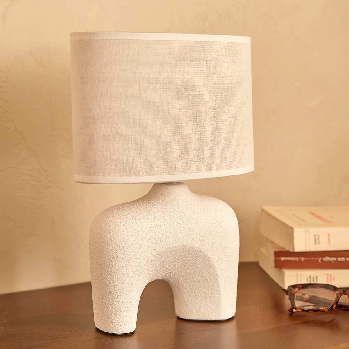 L&aacute;mpara de mesa GABY blanca