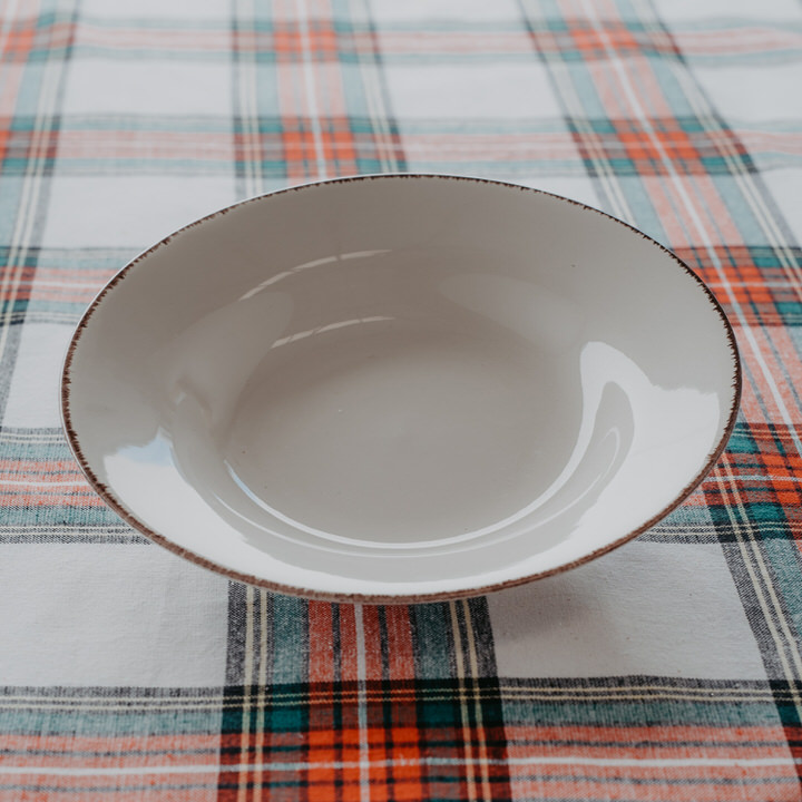 Plato Hondo Sauvage Blanco de Gres
