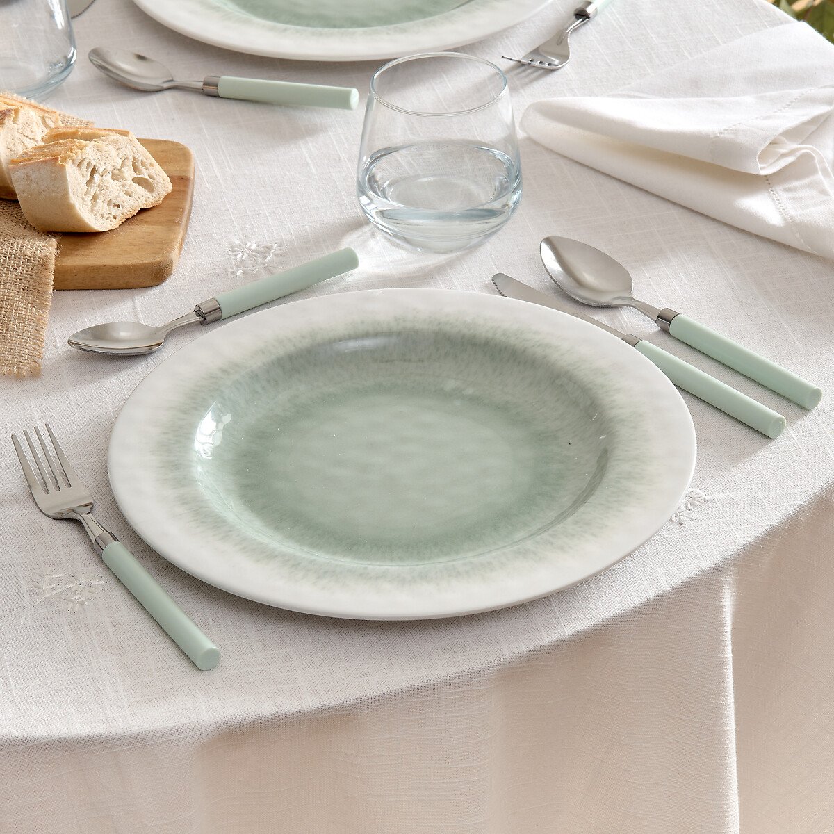 Plato llano CLARA verde 28cm