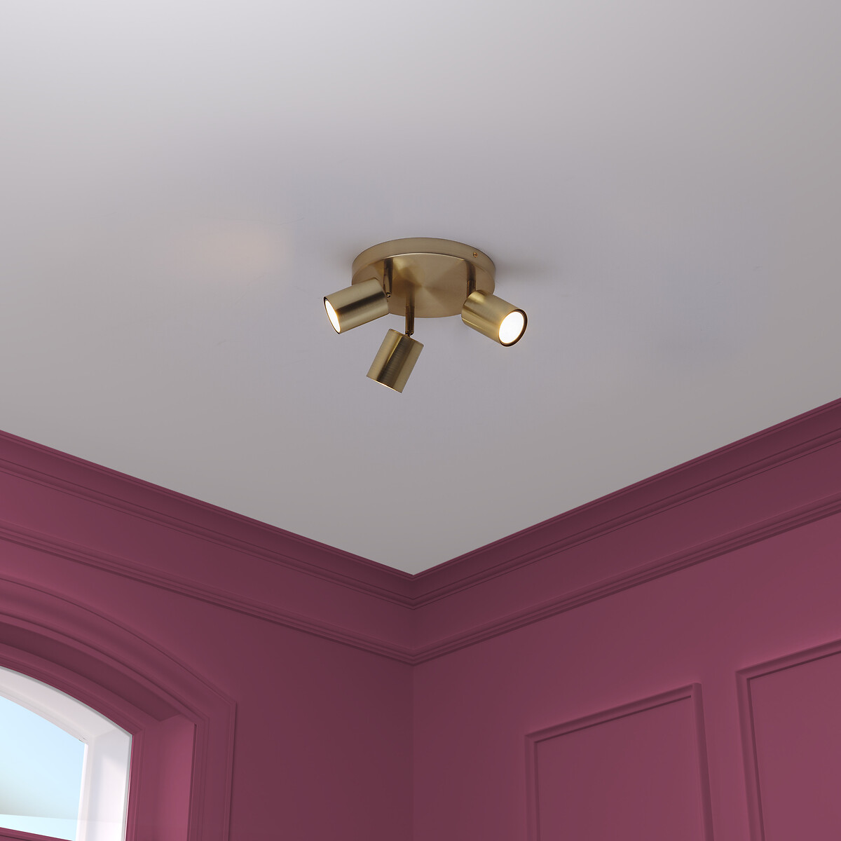 L&aacute;mpara de techo VICO dorada con 3 bombillas