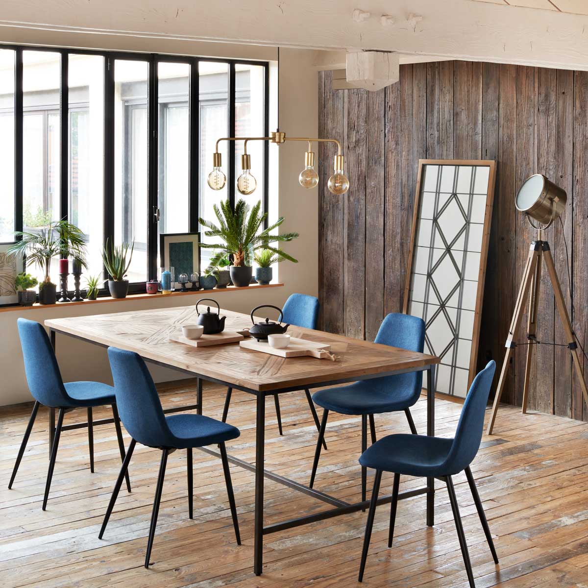 Candeeiro De Chão Ebor Bronze Com Tripé 152cm