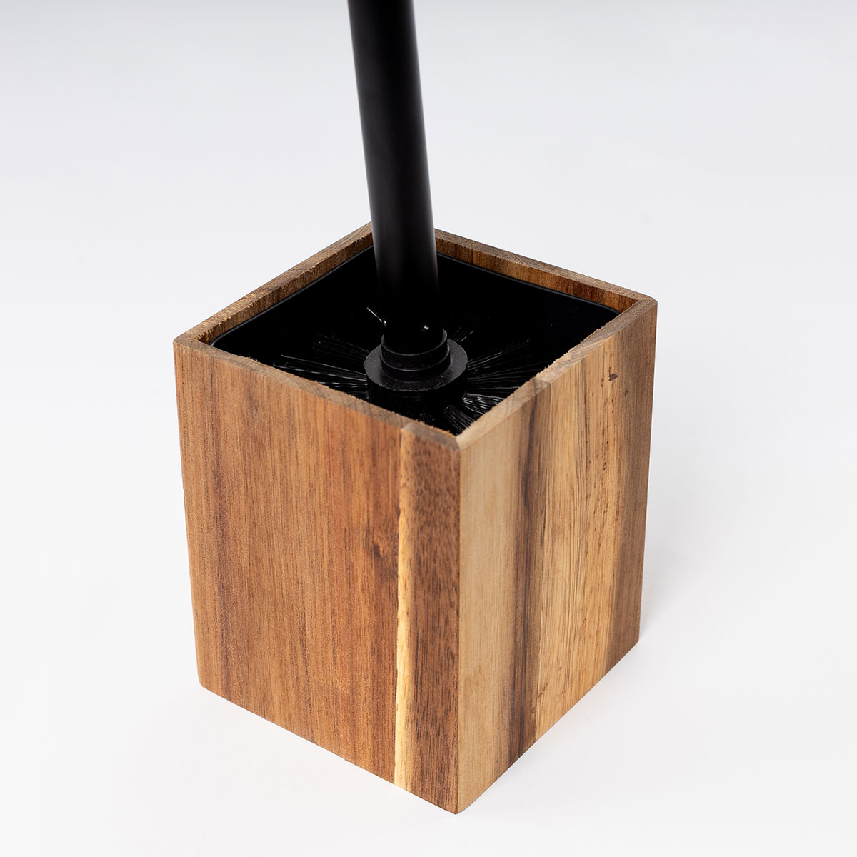 Escobilla de baño marrón de madera acacia