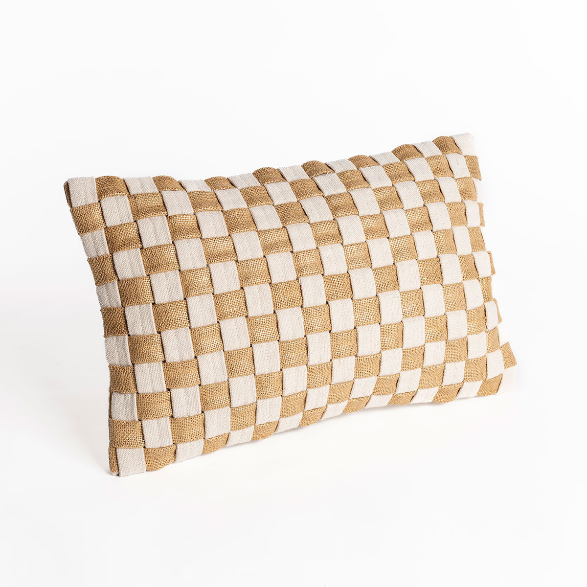 Almohada TRESOR marr&oacute;n con cuadrados 30x50cm