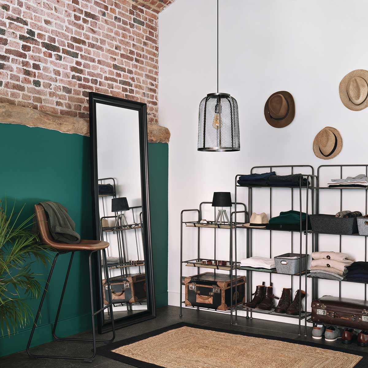 Lámpara De Mesa Negra Trípode De Madera Pino