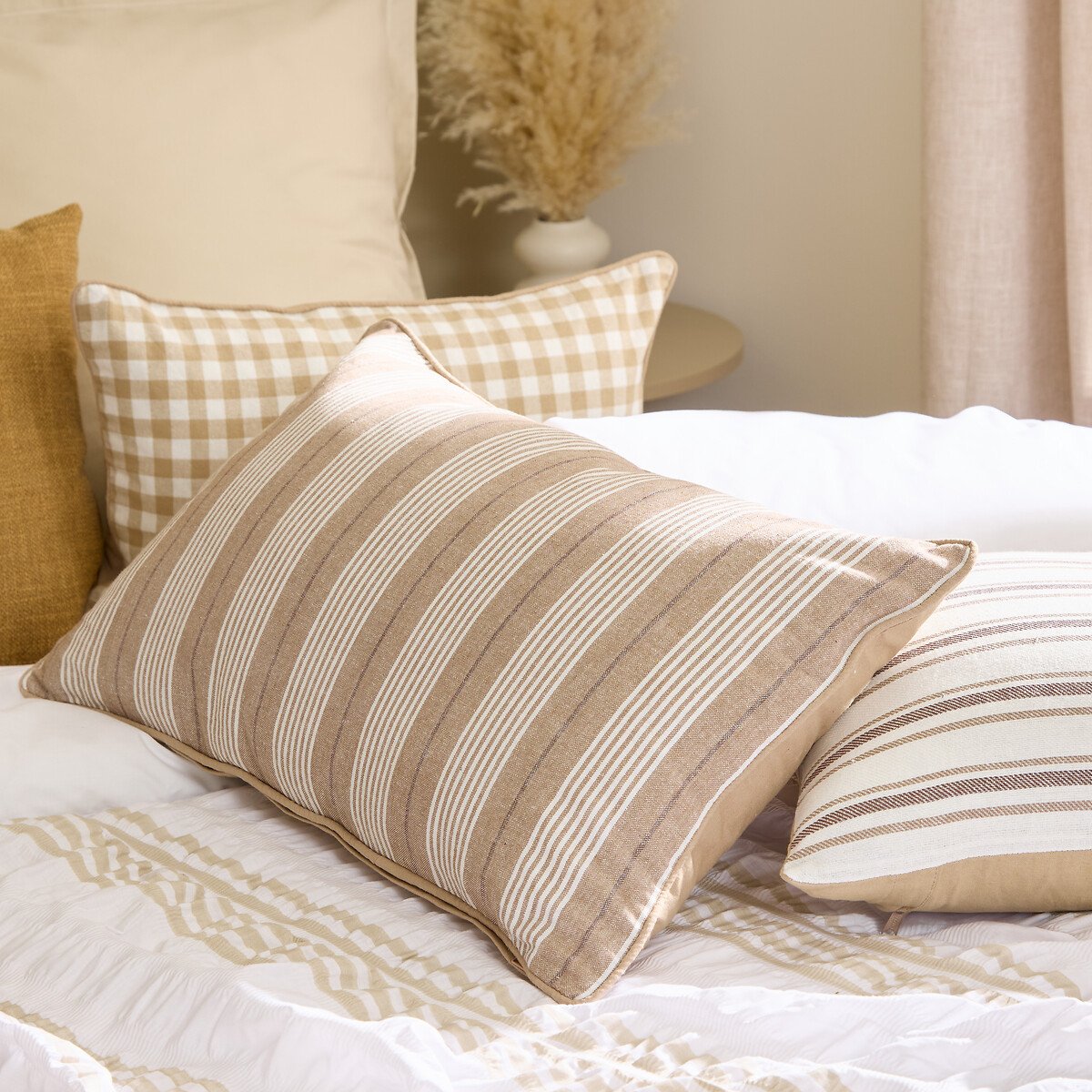 Almohada GROOVE beige 38x58cm