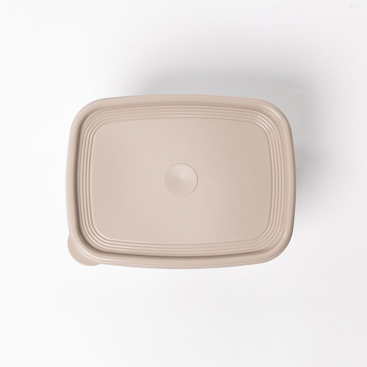 Caja rectangular con tapa beige 1,7L