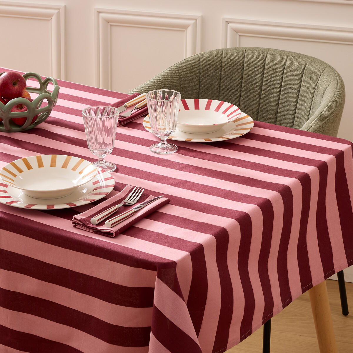 Plato llano CHERI rojo de porcelana 27cm