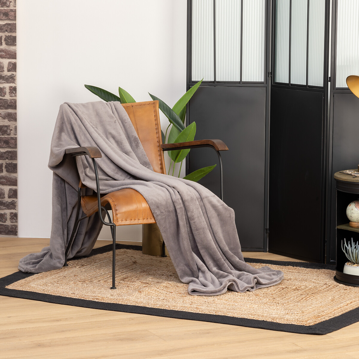 Manta Microfibra Gris 180x230Cm